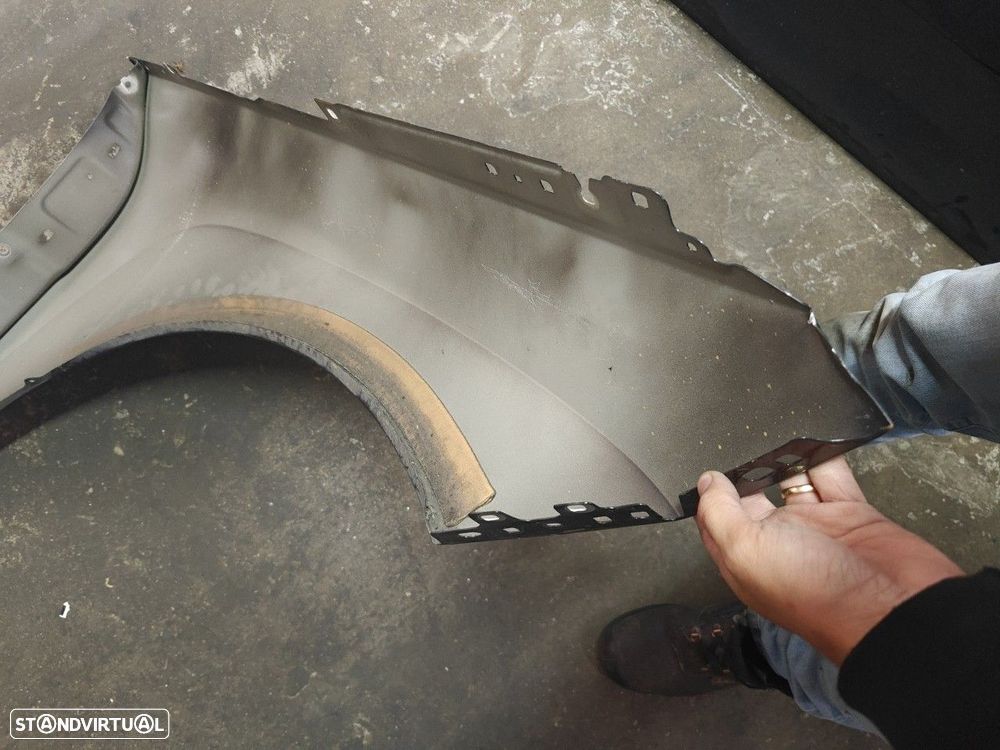 Guarda Lamas Frente Esquerdo Bmw Ix I20 - 5