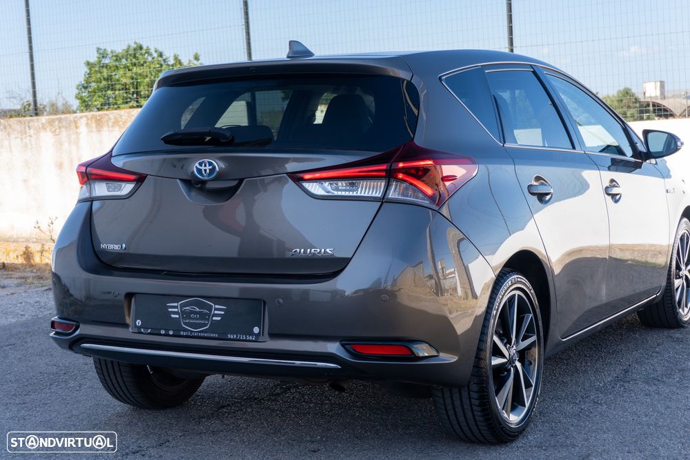 Toyota Auris 1.8 HSD Comfort +P.Sport+Navi - 11