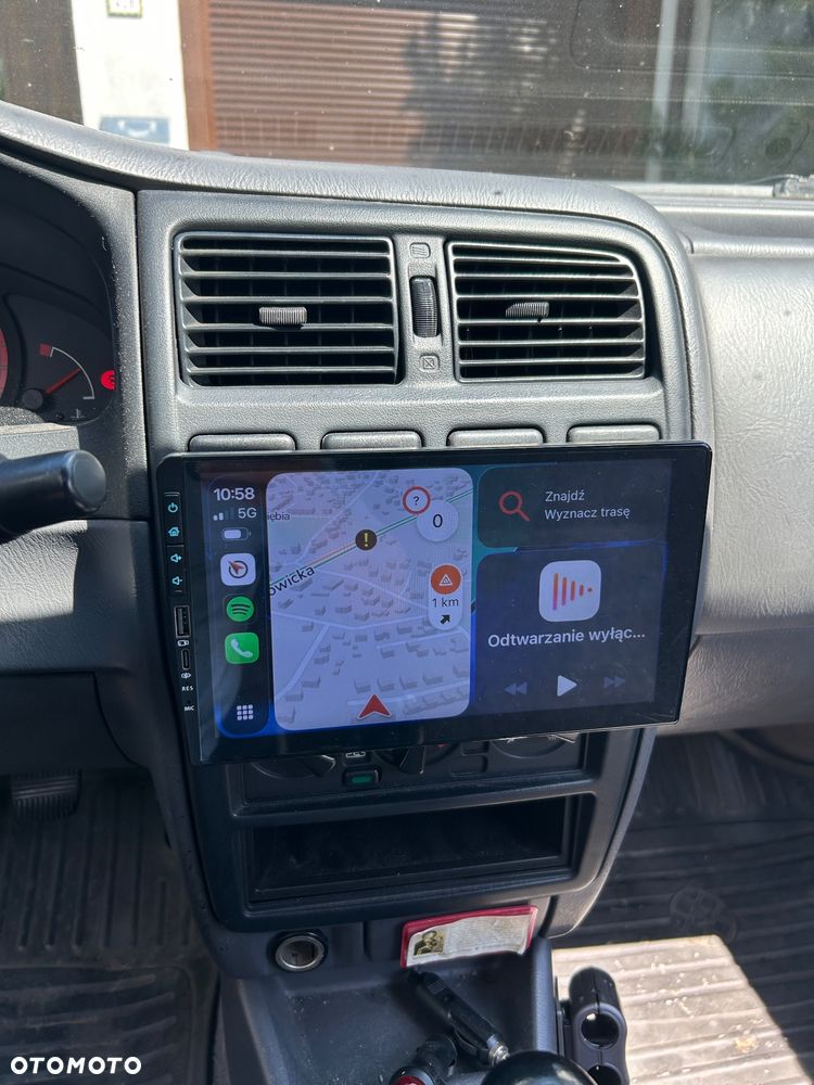 Nissan Almera 1.4 - 9