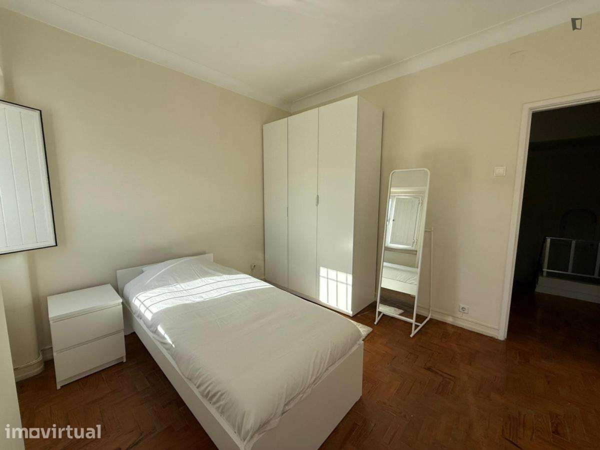Quarto - localizado em Alvalade Lisbon - Grande imagem: 2/11