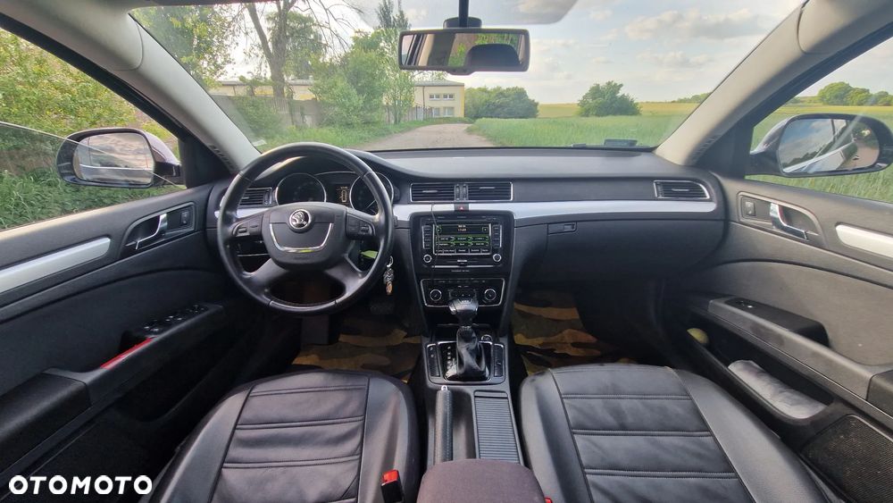 Skoda Superb 2.0 TDI DSG Comfort - 6