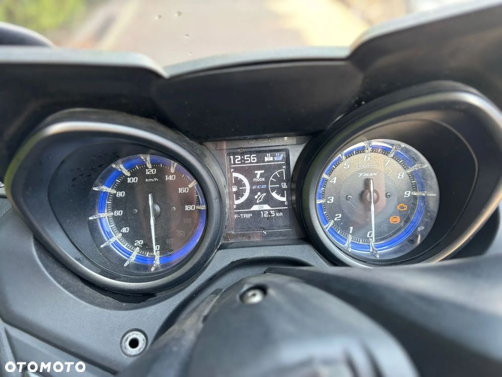 Yamaha Tmax - 19