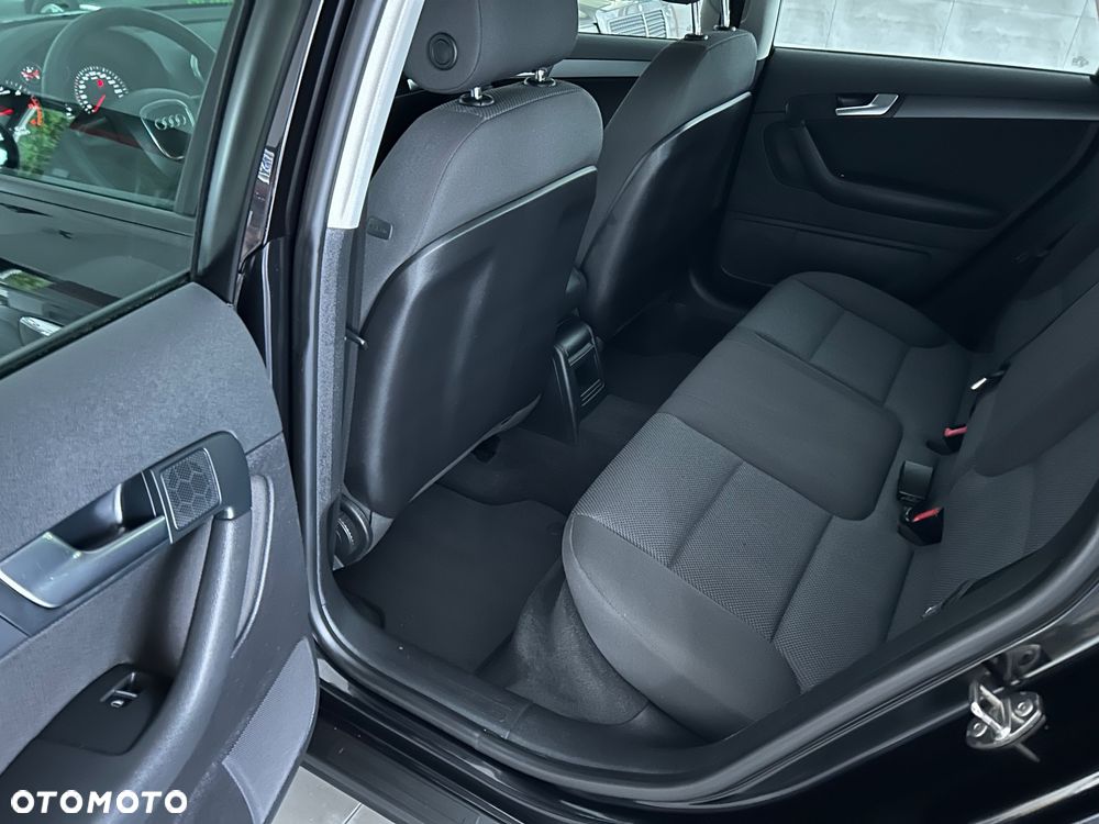Audi A3 1.6 TDI Ambiente - 17