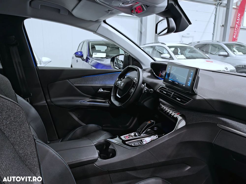 Peugeot 3008 1.2 PureTech 130 EAT8 Allure Pack - 23