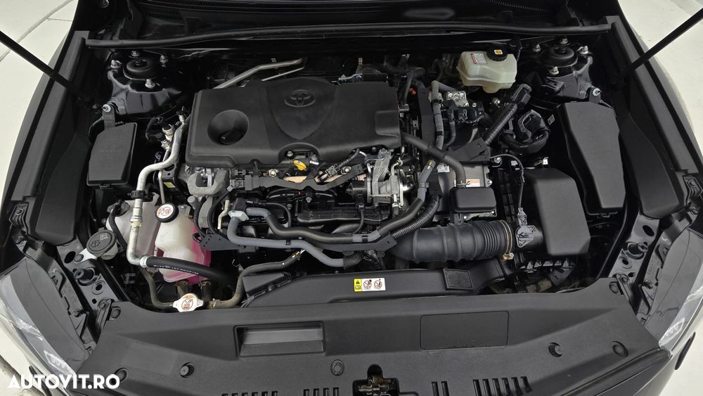Toyota Camry - 24
