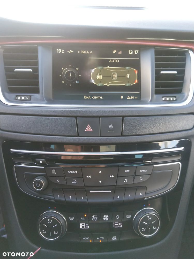 Peugeot 508 RXH 2.0 HDi HYbrid4 - 12