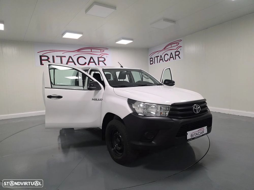 Toyota HILUX  2.4 D-4D 2WD CD - 10