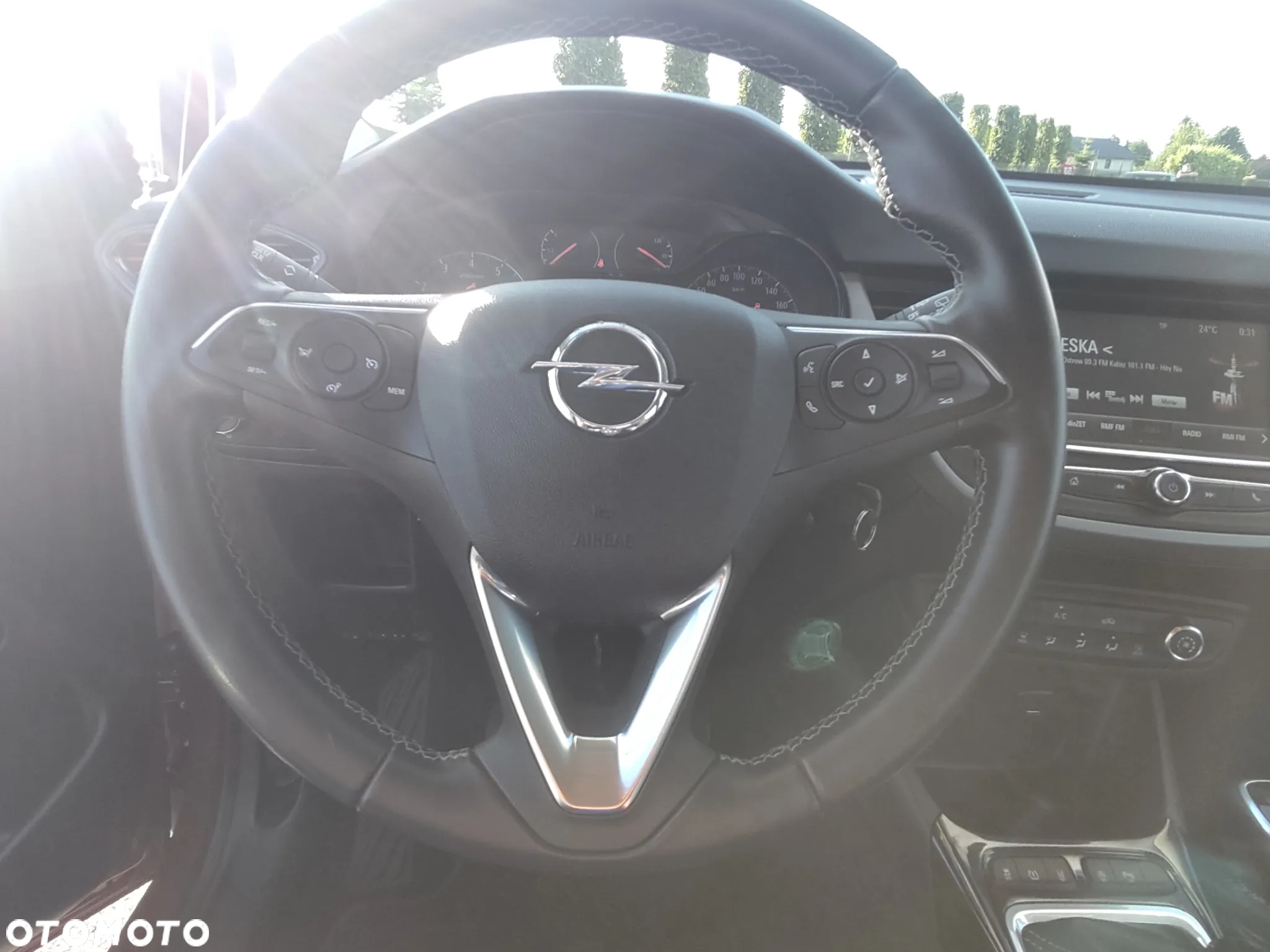 Opel Crossland X - 18