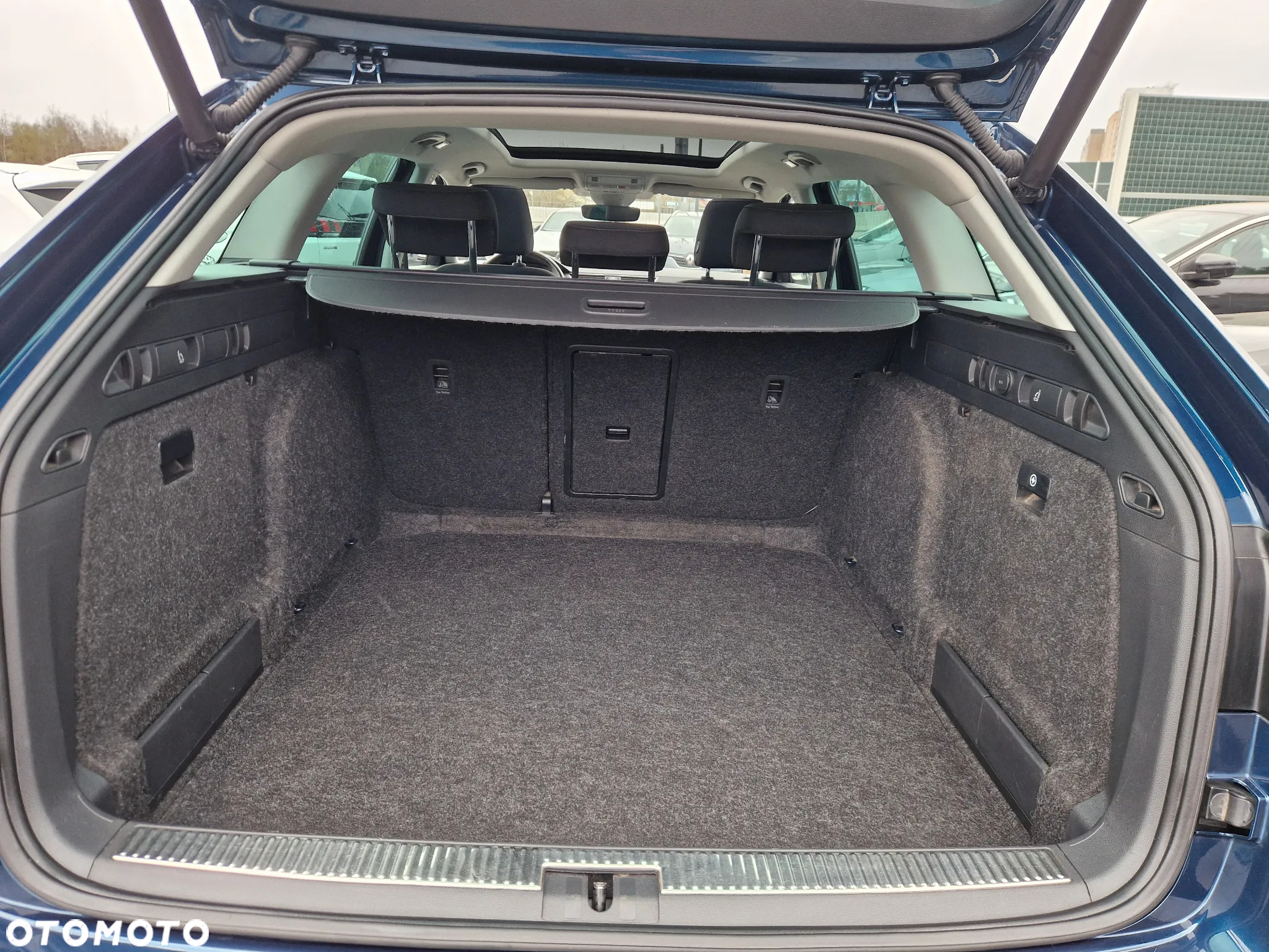 Skoda Superb 2.0 TDI SCR 4x4 Scout DSG - 13