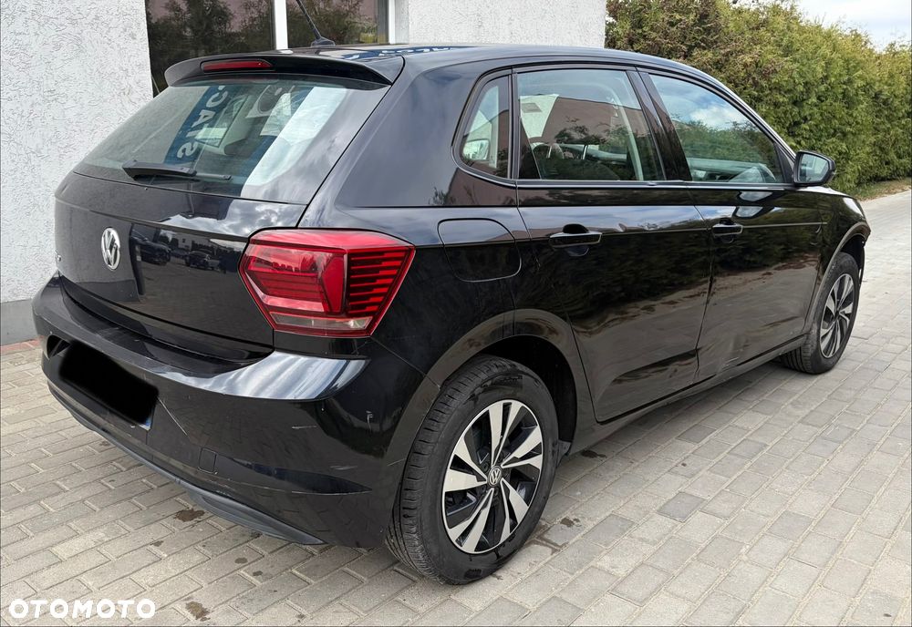 Volkswagen Polo - 8