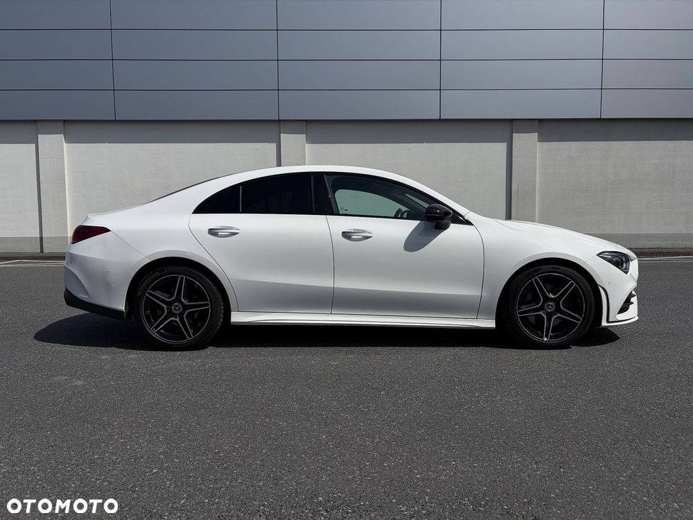 Mercedes-Benz CLA 200 AMG Line 7G-DCT - 3