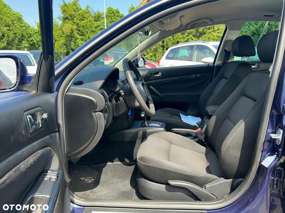 Volkswagen Passat 2.0 Highline - 11