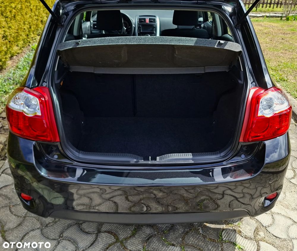 Toyota Auris 1.33 VVT-i Travel - 14