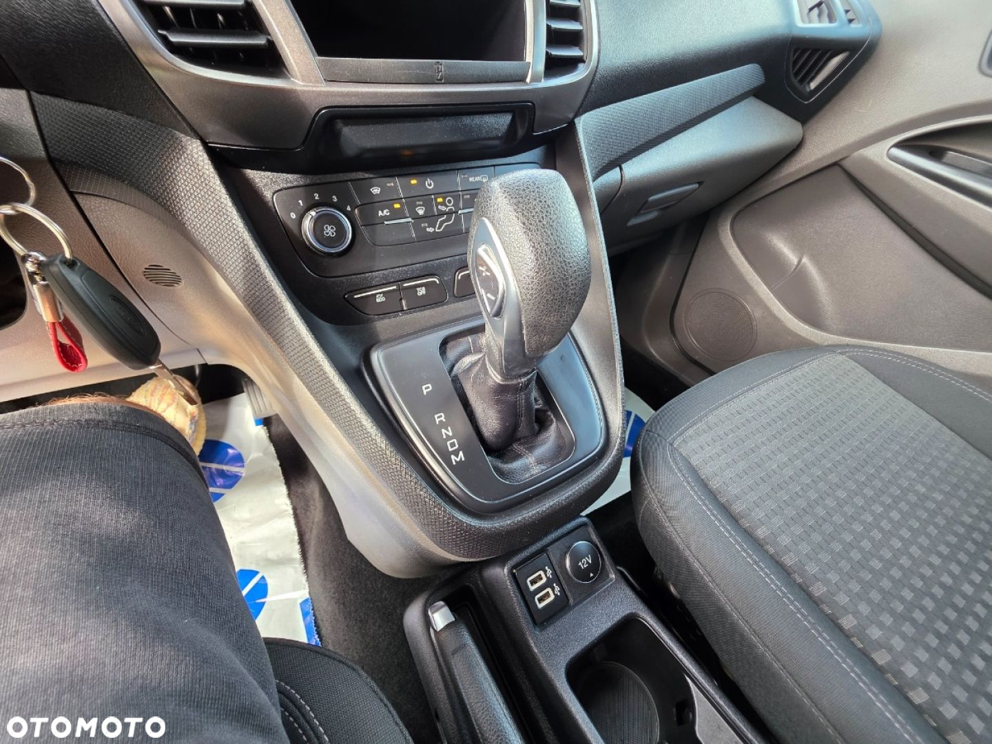 Ford Transit Connect - 15