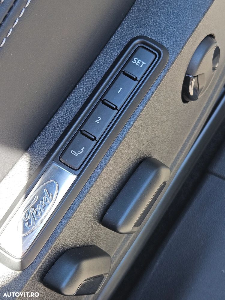 Ford Explorer RWD 77 kWh Extended Range Premium - 16