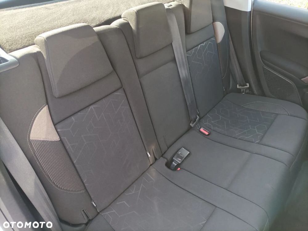 Peugeot 2008 PureTech 82 Urban Move - 24