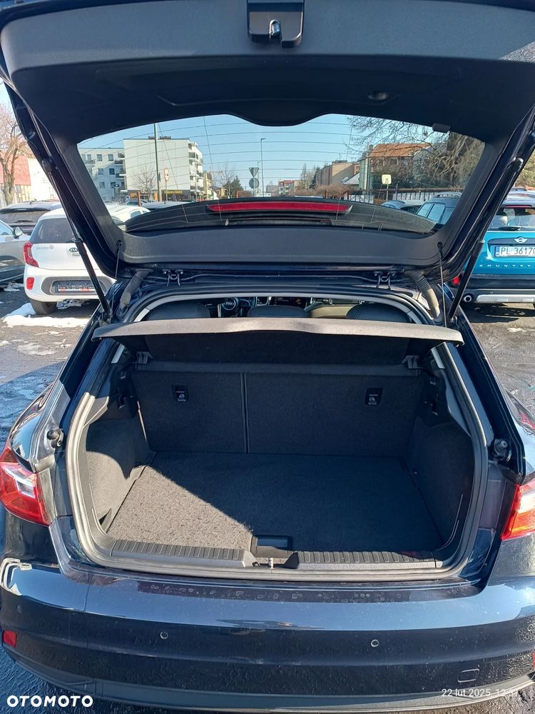 Audi A1 ver-30-tfsi-sportback-s-line - 3