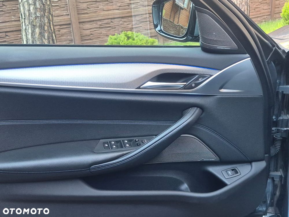 BMW Seria 5 520d xDrive M Sport sport - 15