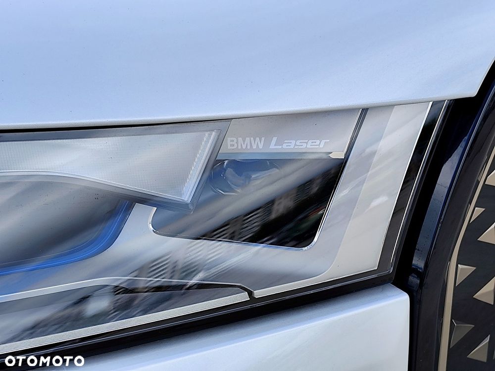 BMW iX xDrive40 76.6kWh Signature - 12