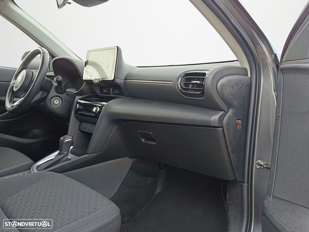 Toyota Yaris Cross 1.5 HDF Comfort Plus - 15