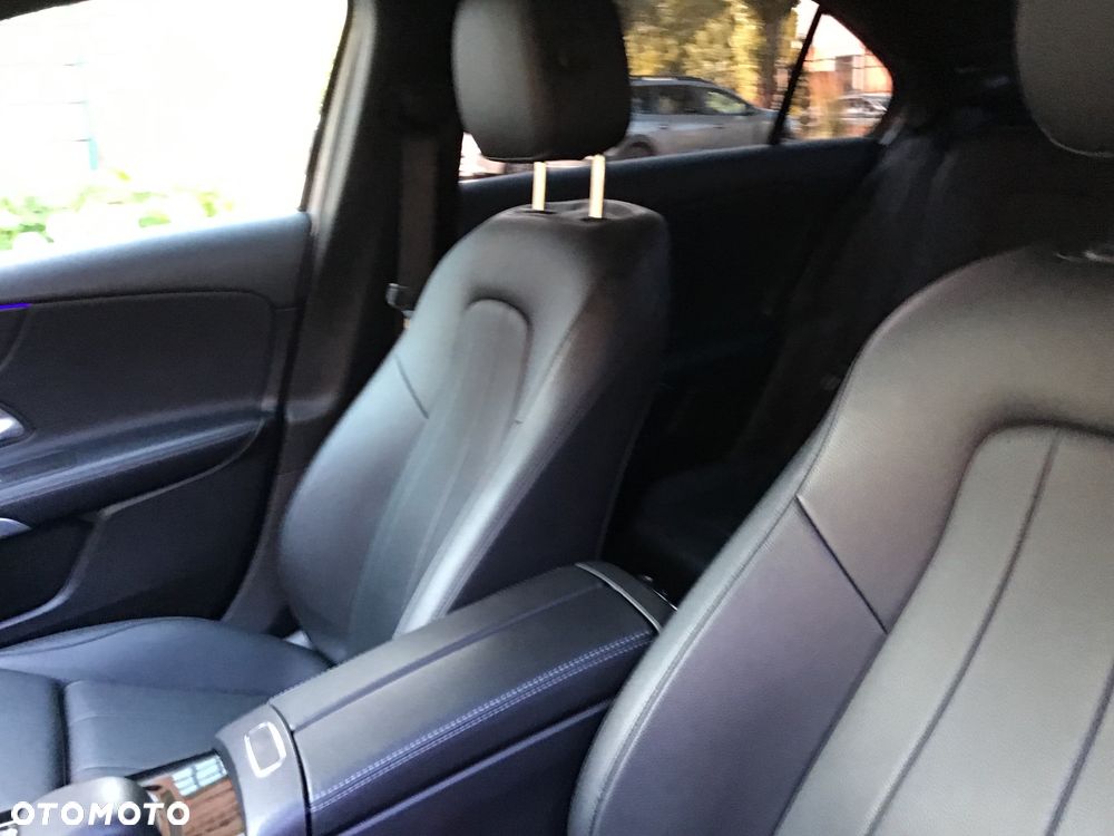 Mercedes-Benz Klasa A 220 4Matic 7G-DCT Progressive - 31