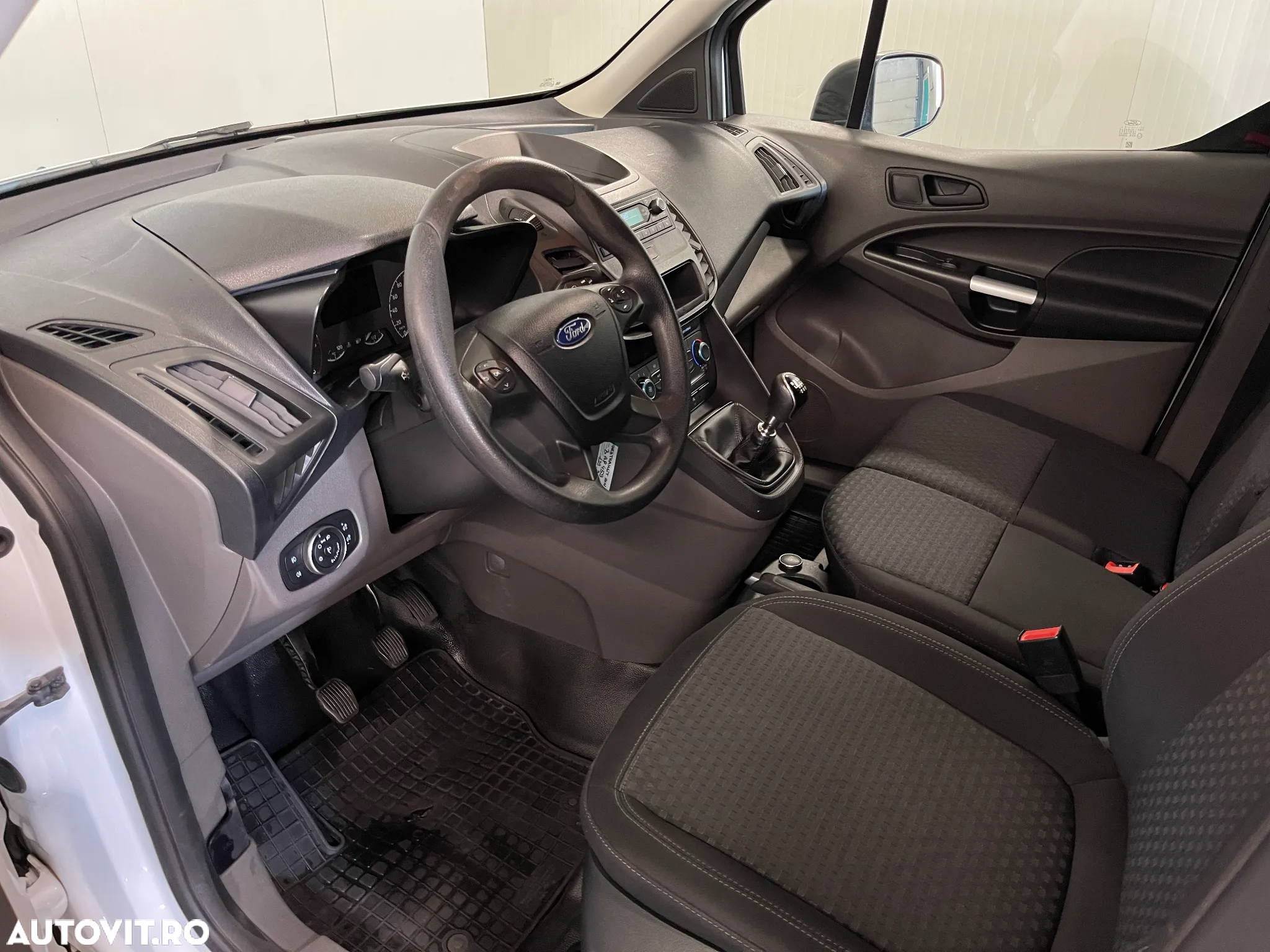 Ford Transit Connect - 5