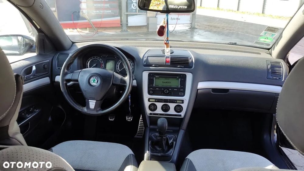Skoda Octavia 2.0 TDI RS - 6