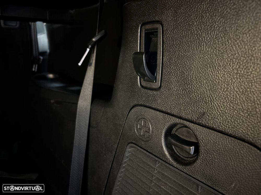 Ford S-Max 2.0 TDCi Titanium - 44