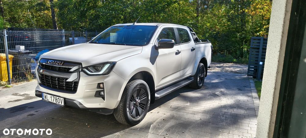 Isuzu D-Max - 8