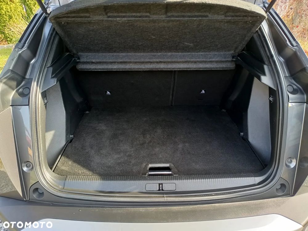 Peugeot 2008 1.2 PureTech GT Line S&S - 34