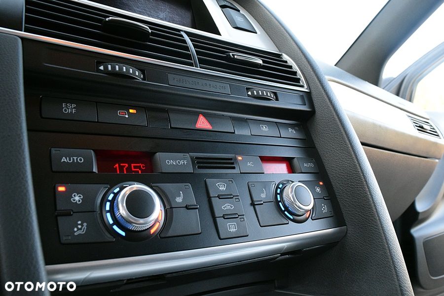 Audi A6 Limousine 3.0 TDI DPF quattro tiptronic - 31
