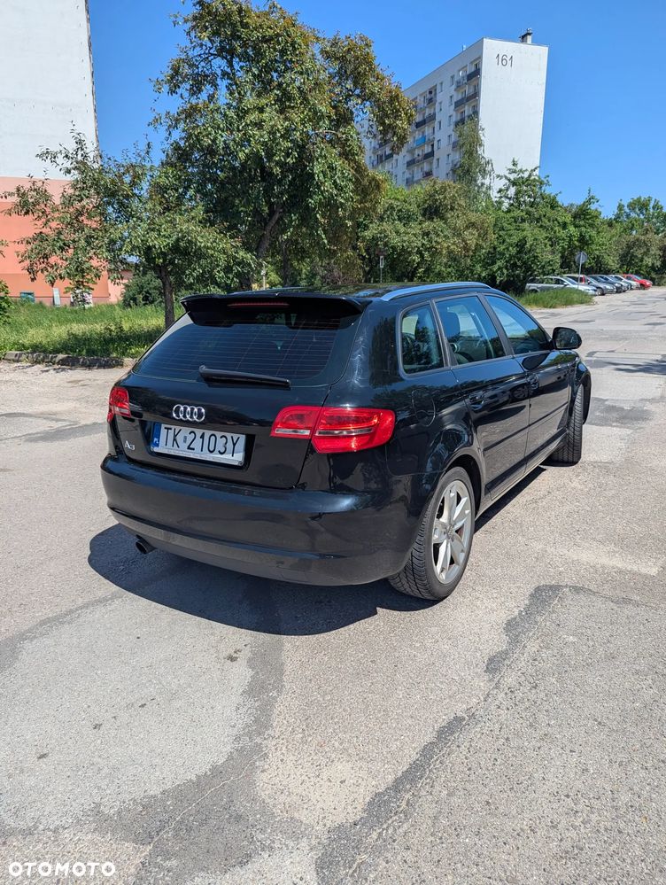 Audi A3 Sportback 1.6 Ambiente - 4