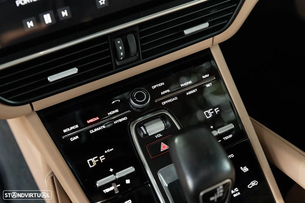 Porsche Cayenne E-Hybrid - 26