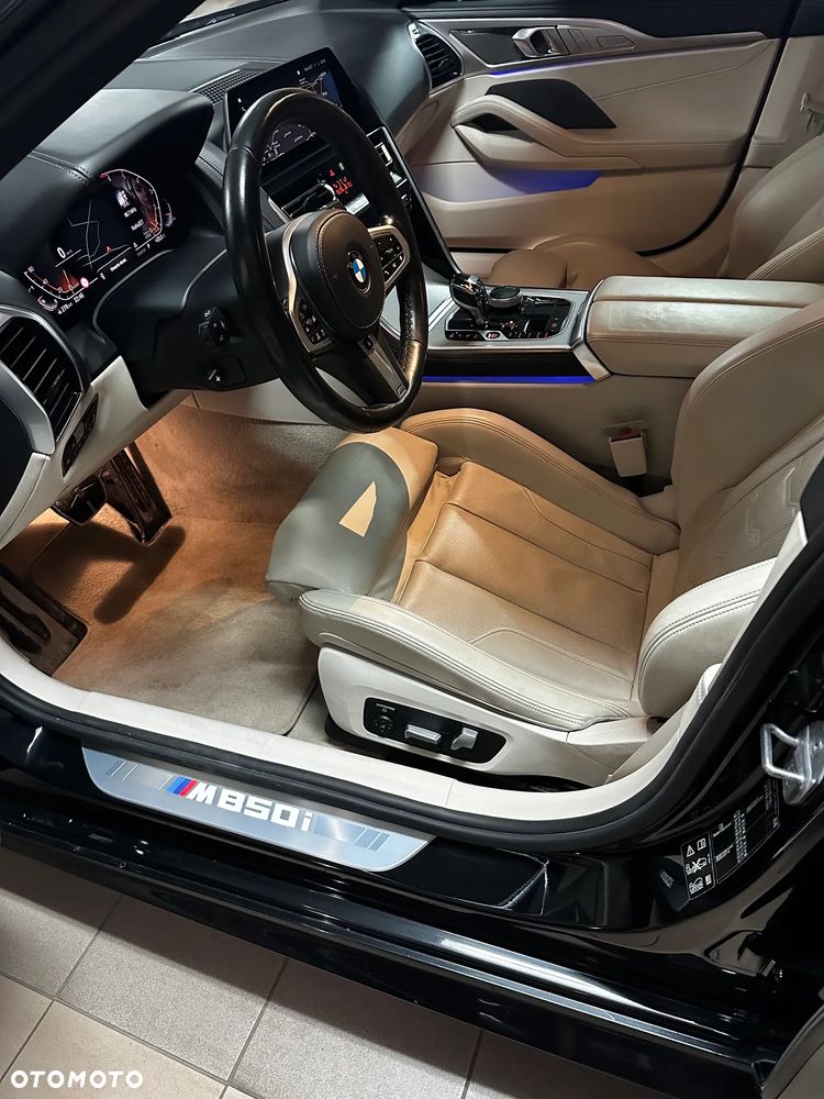 BMW Seria 8 - 23