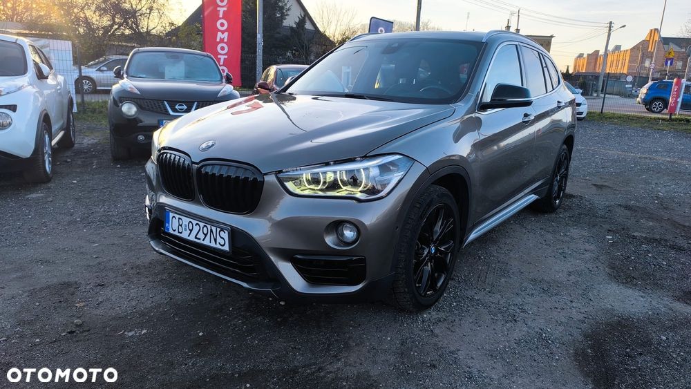 BMW X1 xDrive25i GPF Sport Line - 17