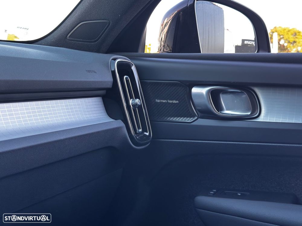 Volvo XC 40 1.5 T2 Plus Dark Auto - 18