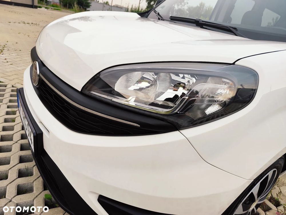 Fiat Doblo 1.4 T-Jet 16V Emotion - 28