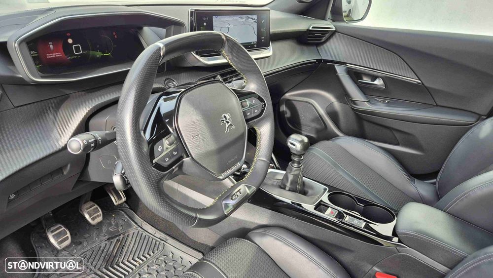 Peugeot 2008 1.2 PureTech GT Line - 10