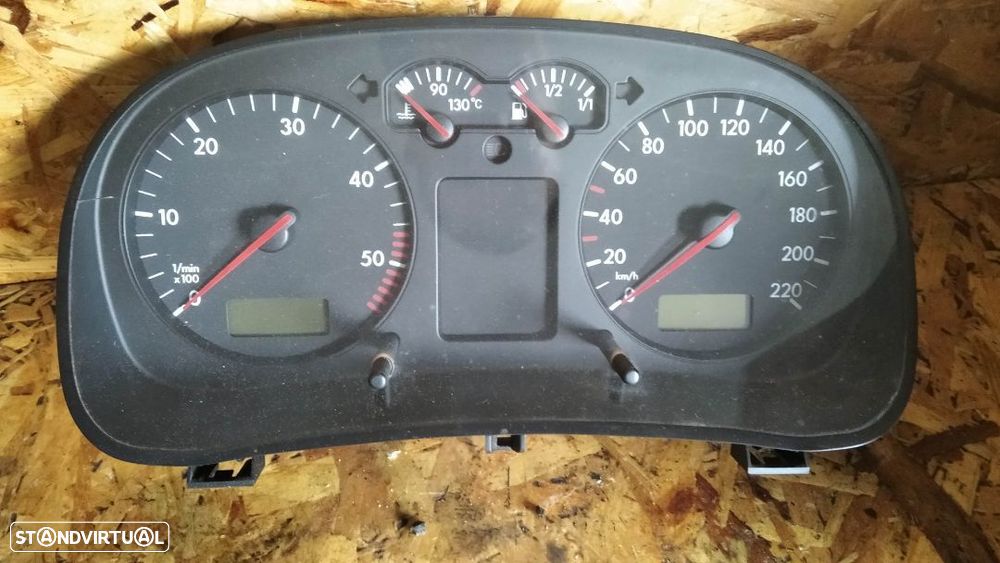 QUADRANTE / PAINEL DE INSTRUMENTOS VOLKSWAGEN GOLF IV TDI 1J0920805E - 1