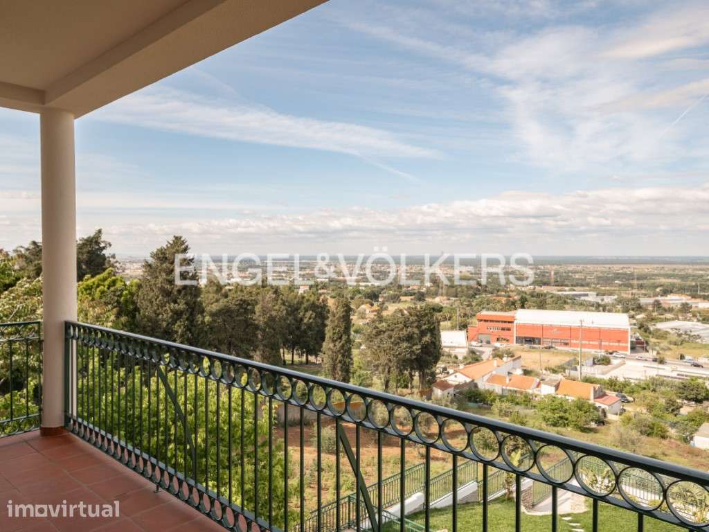 Moradia T4 Renovada e Pronta a Habitar em Palmela - Grande imagem: 5/49