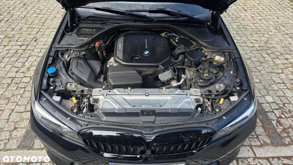 BMW Seria 3 318d MHEV Business Edition - 19