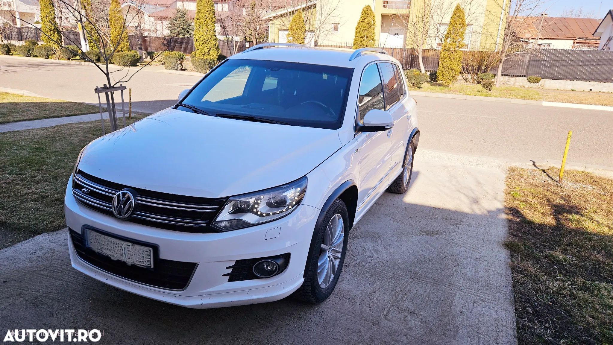 Volkswagen Tiguan 2.0 TDI 4Motion DSG Sport & Style - 1