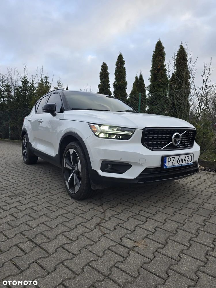 Volvo XC 40 T5 AWD R-Design - 1