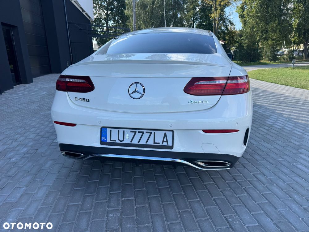Mercedes-Benz Klasa E 400 4-Matic 9G-TRONIC - 12
