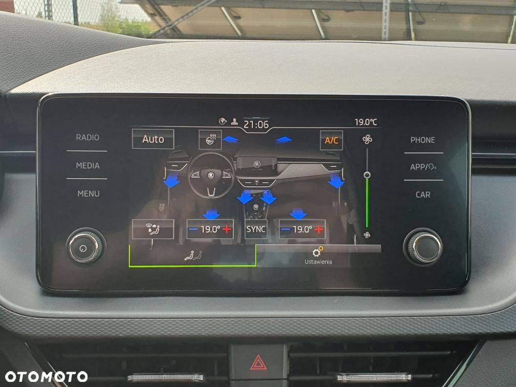Skoda Kamiq 1.0 TSI Style - 28