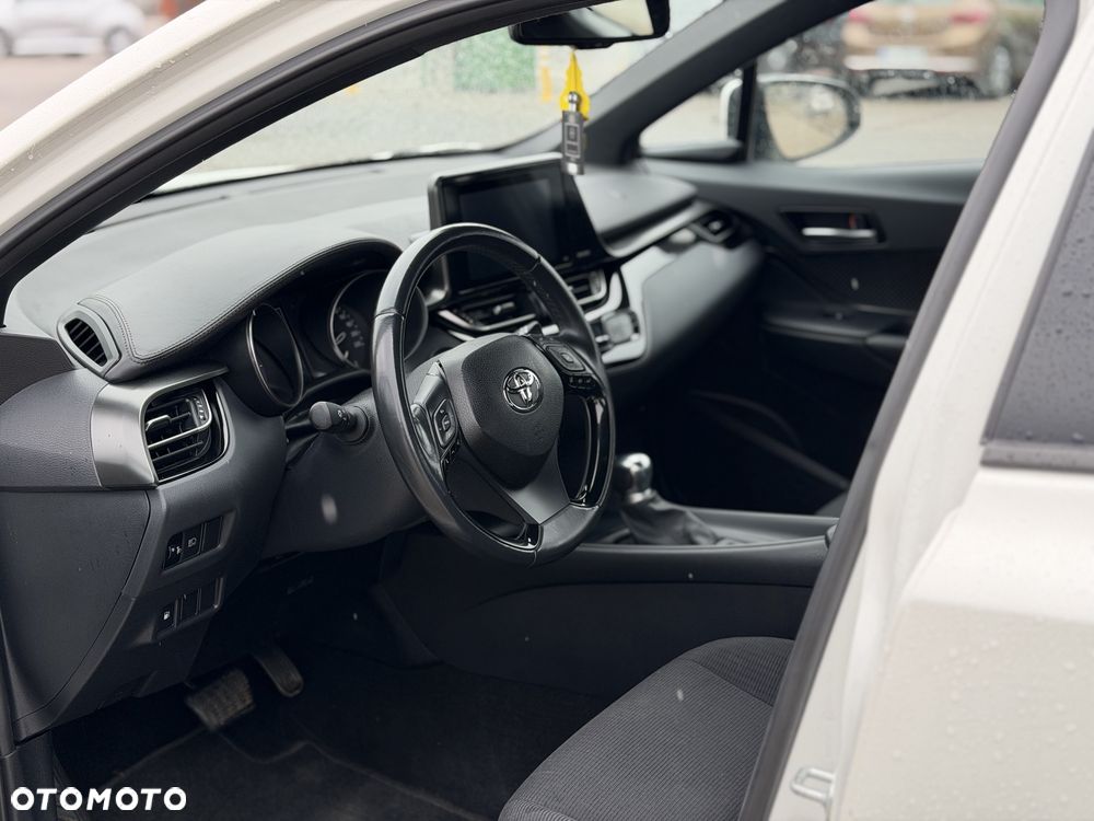 Toyota C-HR - 6