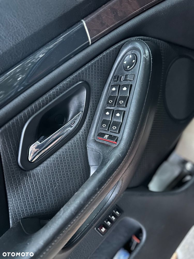 BMW Seria 5 - 13