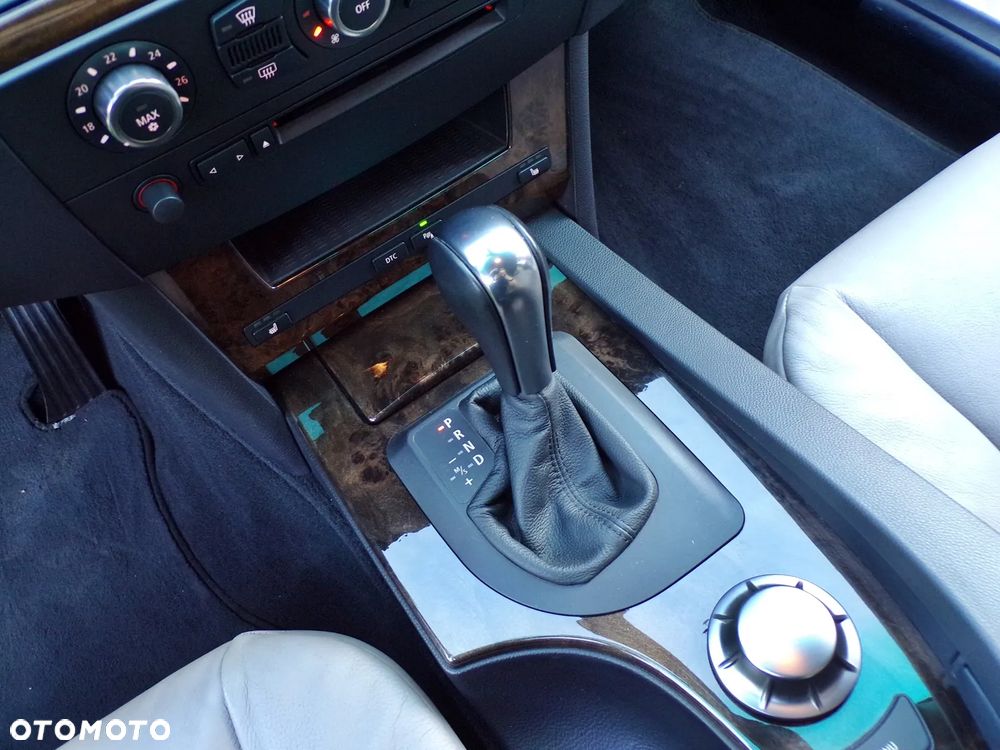 BMW Seria 5 - 24