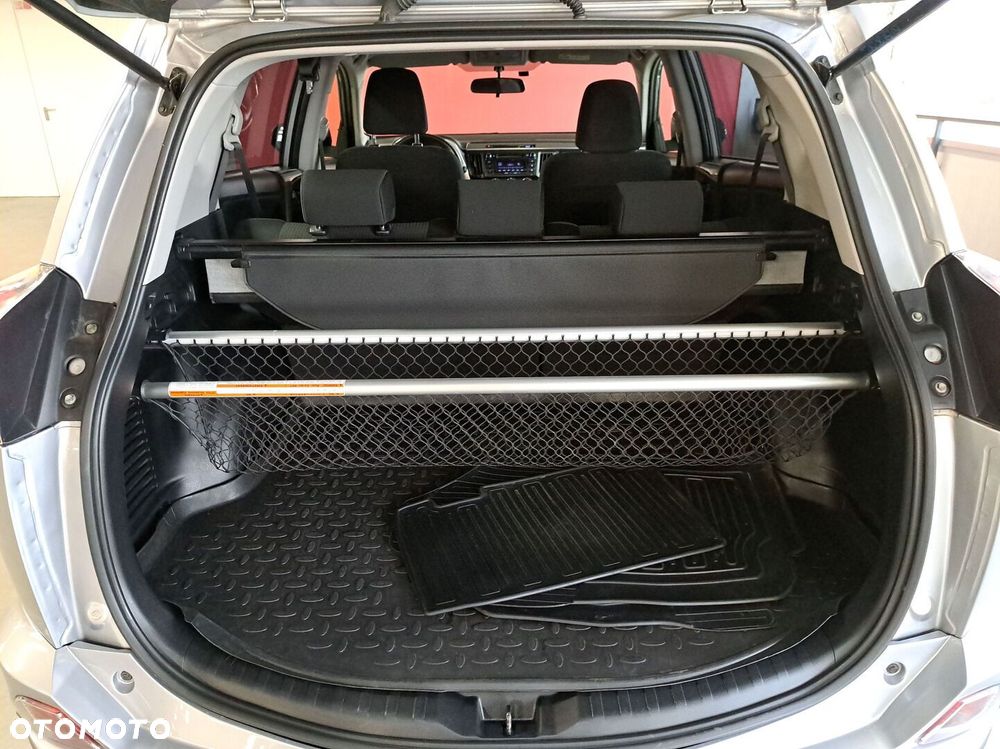 Toyota RAV4 2.0 Active 4x4 - 14
