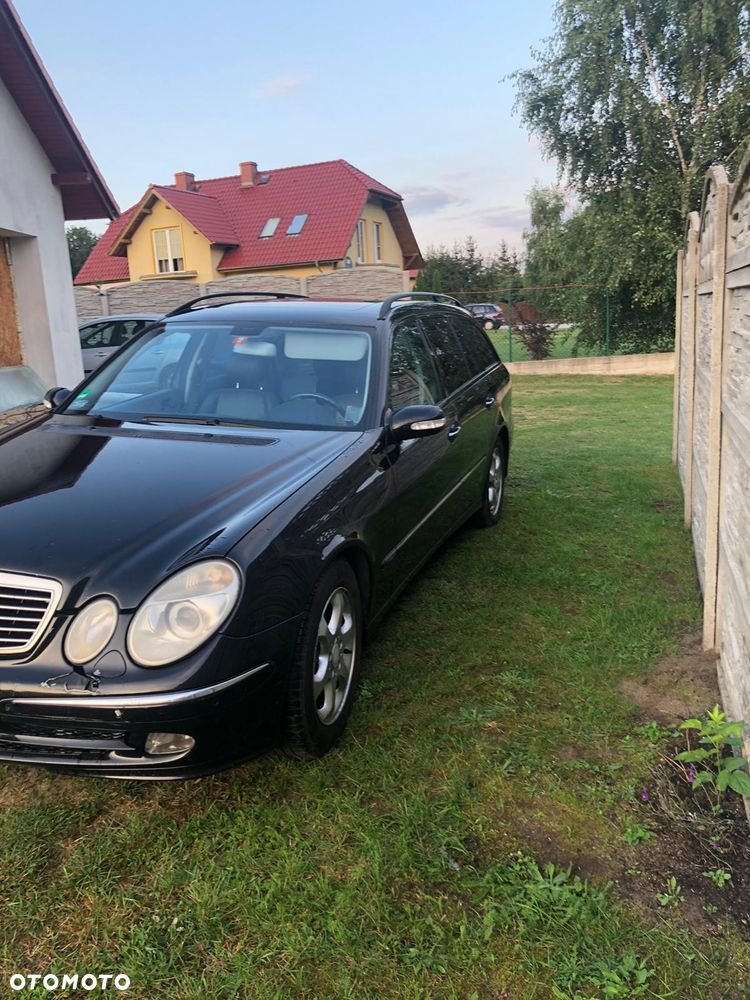 Mercedes-Benz Klasa E 320 CDI T Avantgarde - 4
